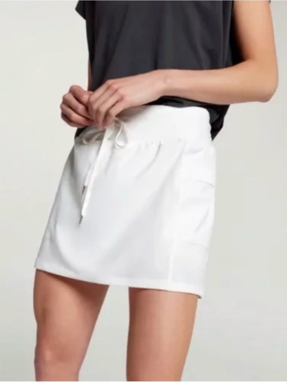 CALIA by Carrie Underwood White Drawstring Mini Skort